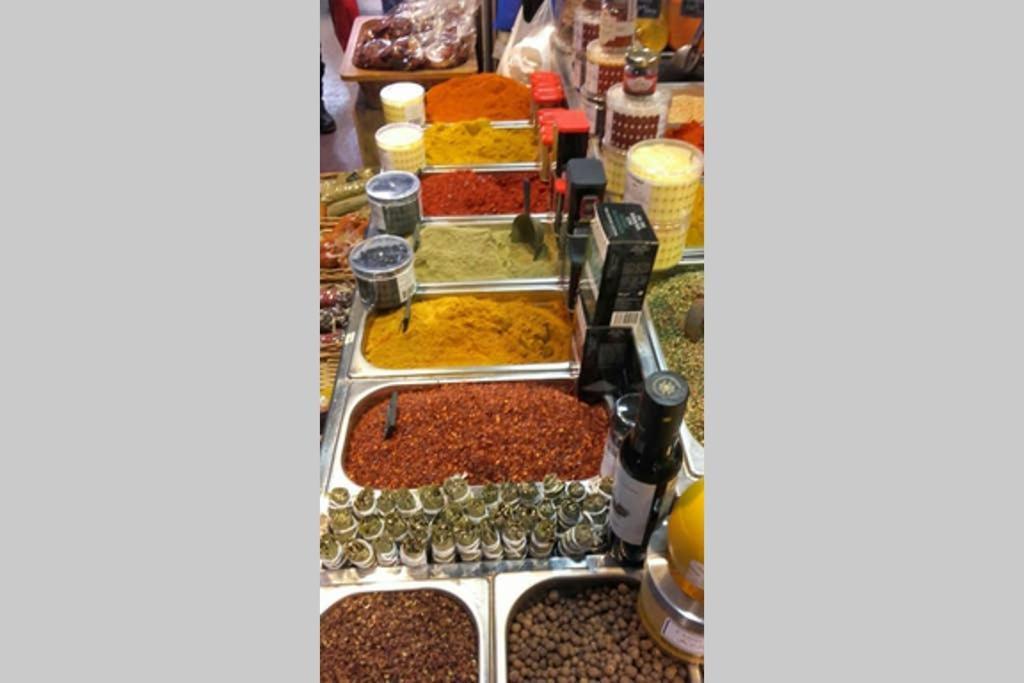 7 Pax Montserrat Ramblas Barcelona Barselona Dış mekan fotoğraf